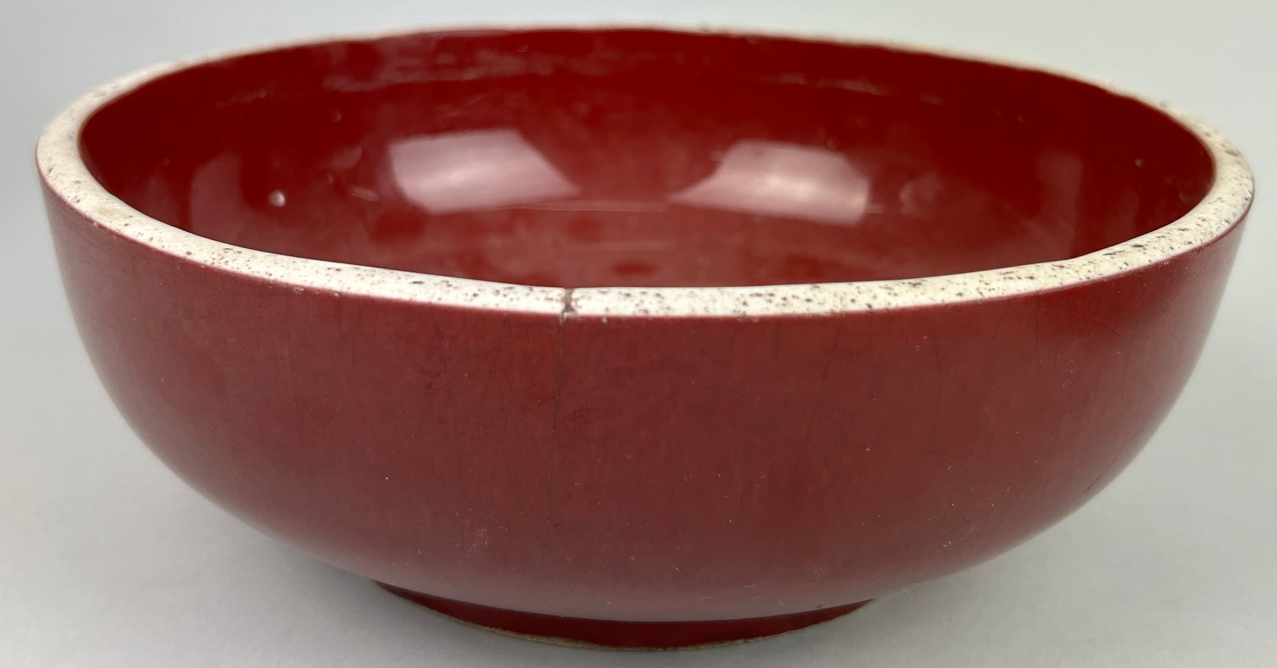 A 19TH CENTURY CHINESE SANG DE BOUEF OR 'LANGYAO' BOWL, 19cm x 6cm - Image 2 of 5