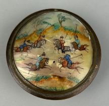 A 20TH CENTURY INDIAN PAINTED SNUFF BOX, 5cm x 2cm