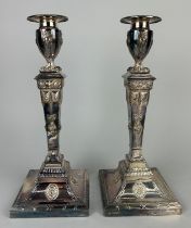 A PAIR OF SILVER COLUMN CANDLESTICKS MARKED FOR HAWKSWORTH, EYRE AND CO LTD, (2) Total weight 2852g