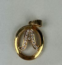 AN 18CT GOLD AND DIAMOND 'A' PENDANT, Weight: 3.1gms