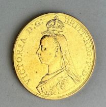 AN 1887 22CT GOLD FIVE POUND COIN, Weight: 39.7gms