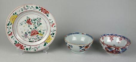 THREE CHINESE 18TH OR 19TH CENTURY CERAMICS, One plate, two bowls. Plate 23cm D