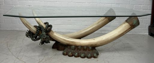 A DECORATIVE 1970'S ITALIAN COFFEE TABLE WITH FAUX RESIN TUSKS AND ROPE TWIST DETAILS ON