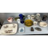 A COLLECTION OF MISCELLANEOUS CERAMICS TO INCLUDE ROYAL CORONATION MEMORABILIA, SILVER PLATE,