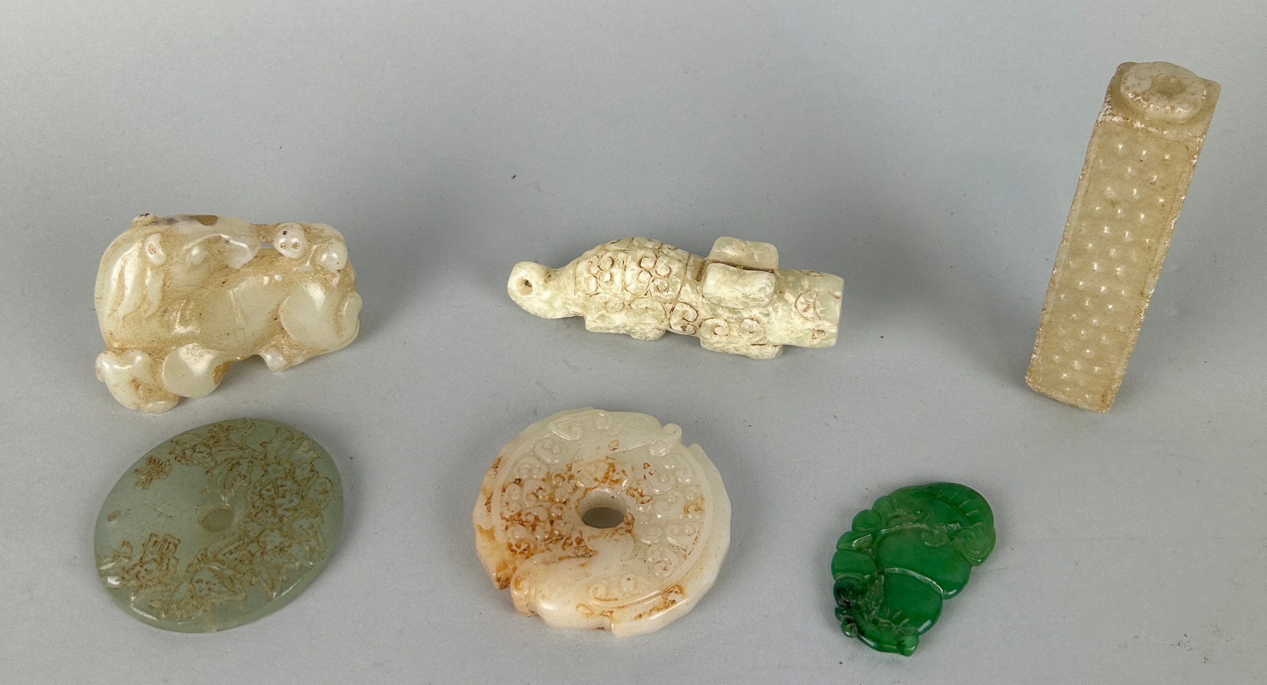 A COLLECTION OF ARCHAIC STYLE JADE AND STONE ITEMS (6), To include jade horse, two plaques, cong