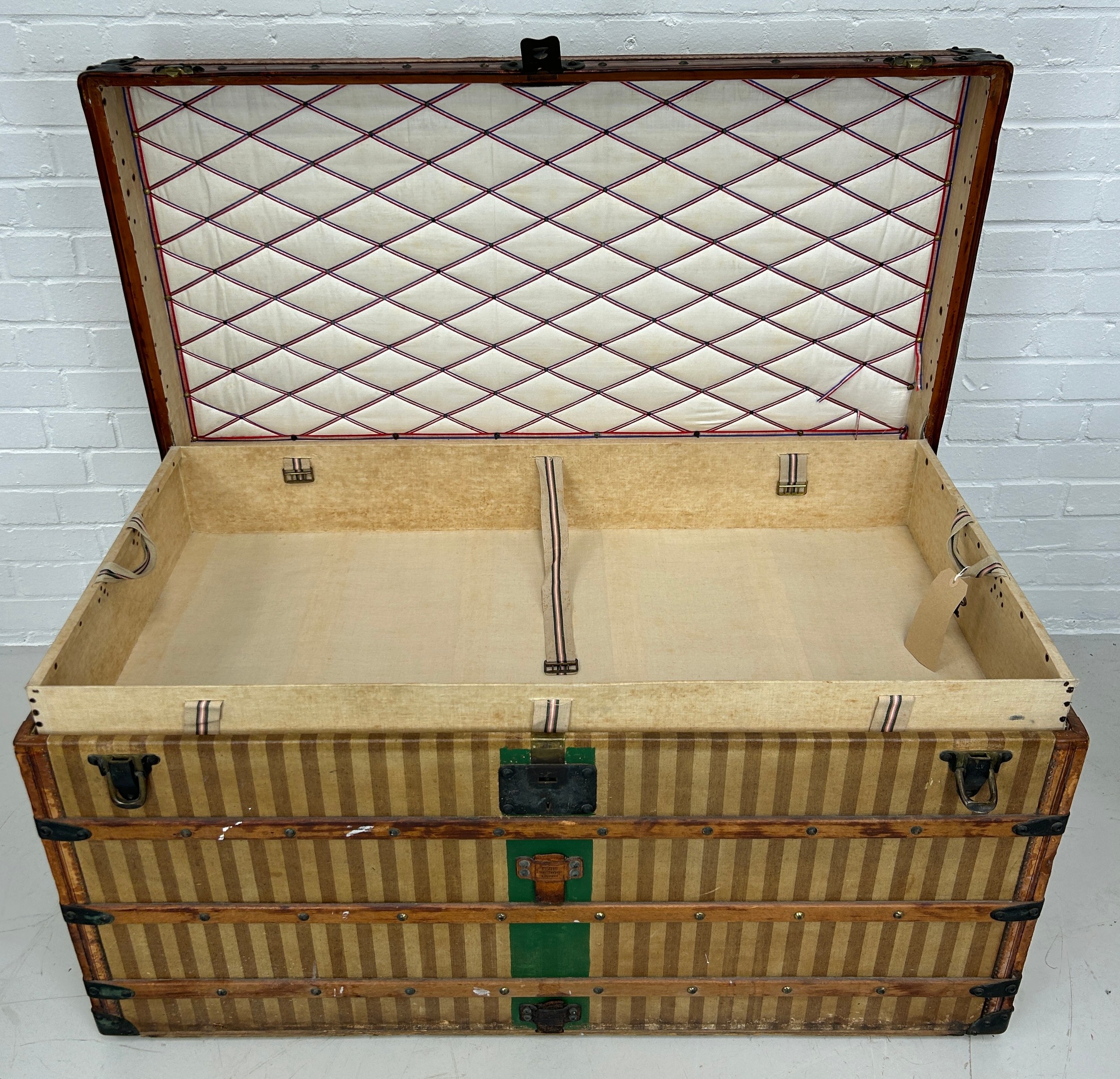 A 19TH CENTURY LOUIS VUITTON TRUNK CIRCA 1885, Brown striped design with leather details and green - Image 7 of 19