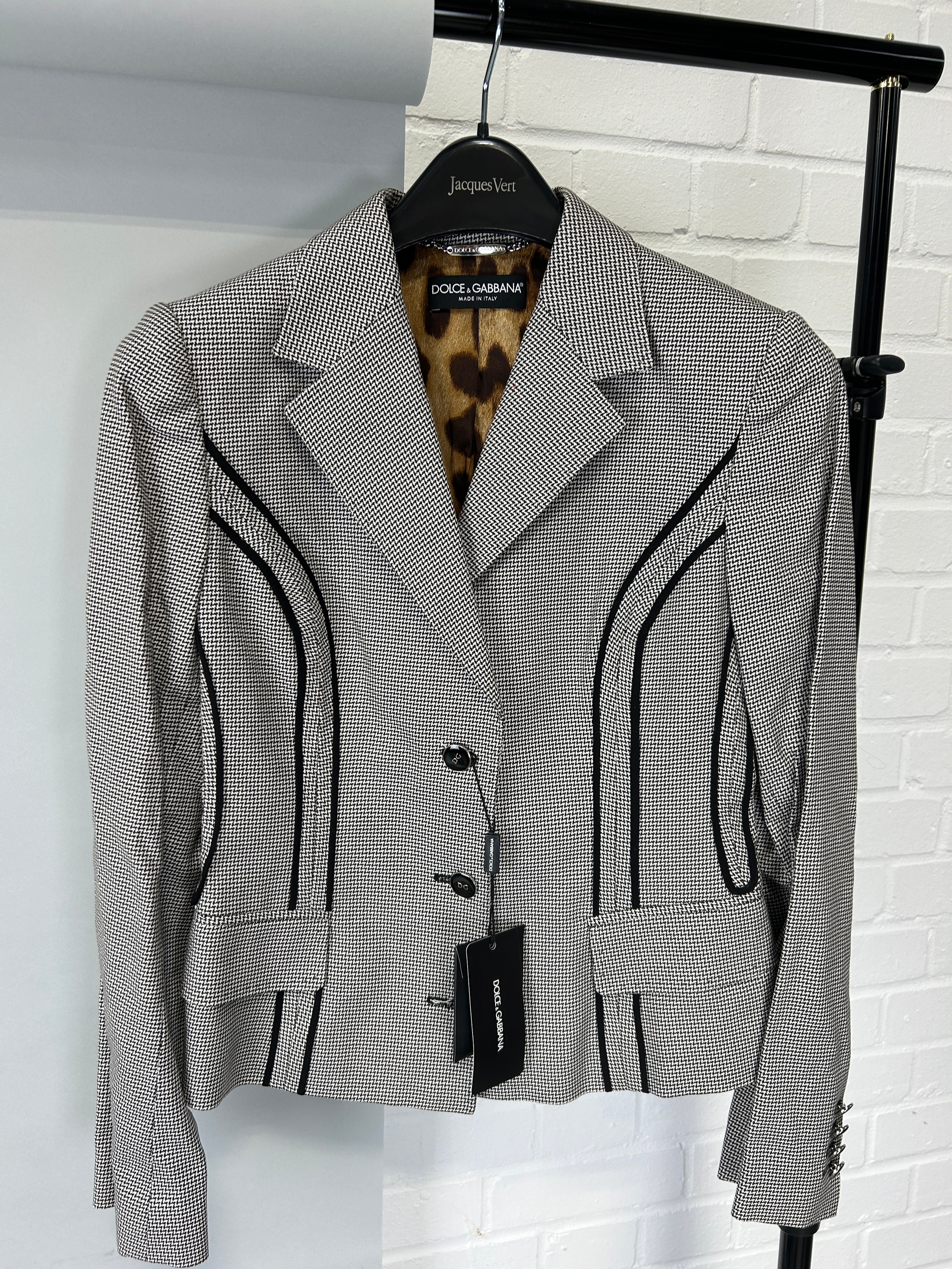 A DOLCE AND GABBANA TWO PIECE SUIT, Both size 42. - Image 2 of 5