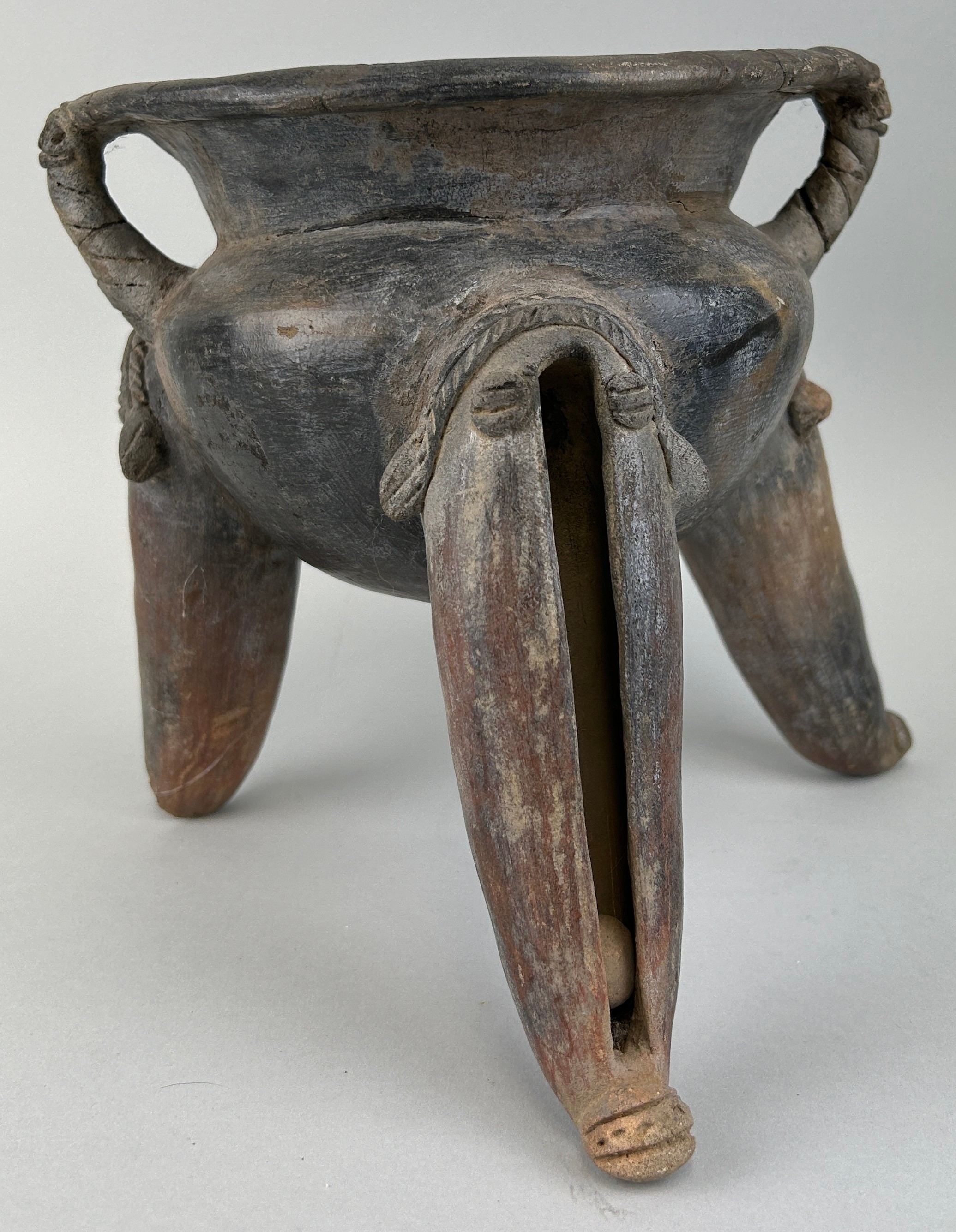 A PRE COLUMBIAN TERRACOTTA AND PIGMENT EFFIGY JAR OR RATTLE VESSEL, From Costa Rica / Panama. 22.5cm - Image 2 of 6