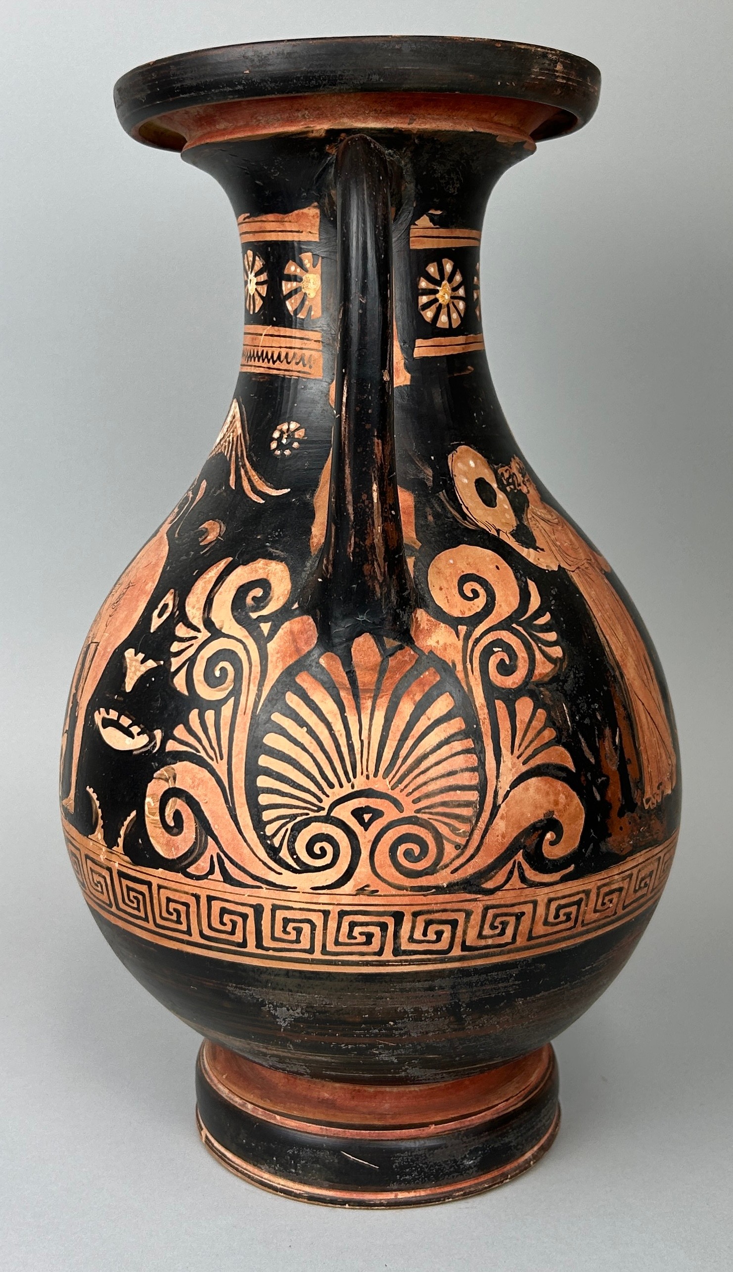 AN APULIAN POTTERY PELIKE CIRCA 4TH CENTURY B.C. 39cm x 21cm One side depicts a young man and - Image 4 of 7