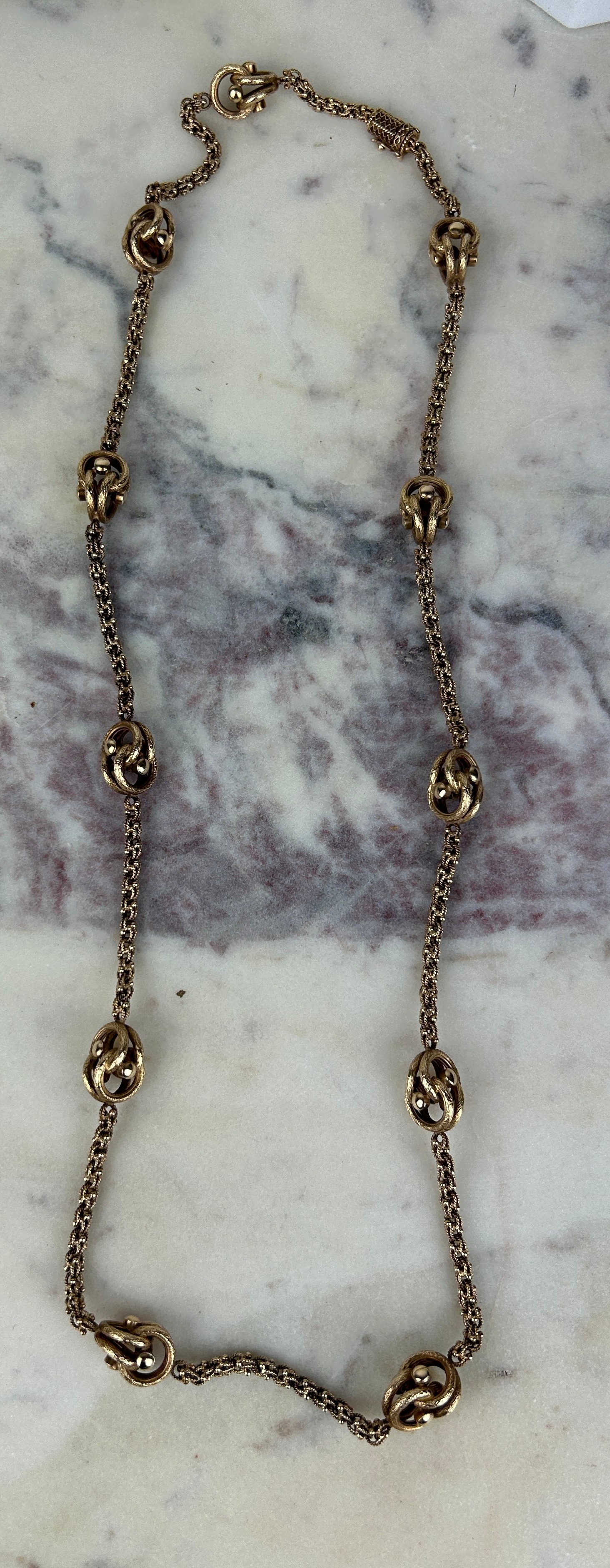 A 1980'S 9CT GOLD LINK NECKLACE, Weight: 54.8gms - Image 3 of 5