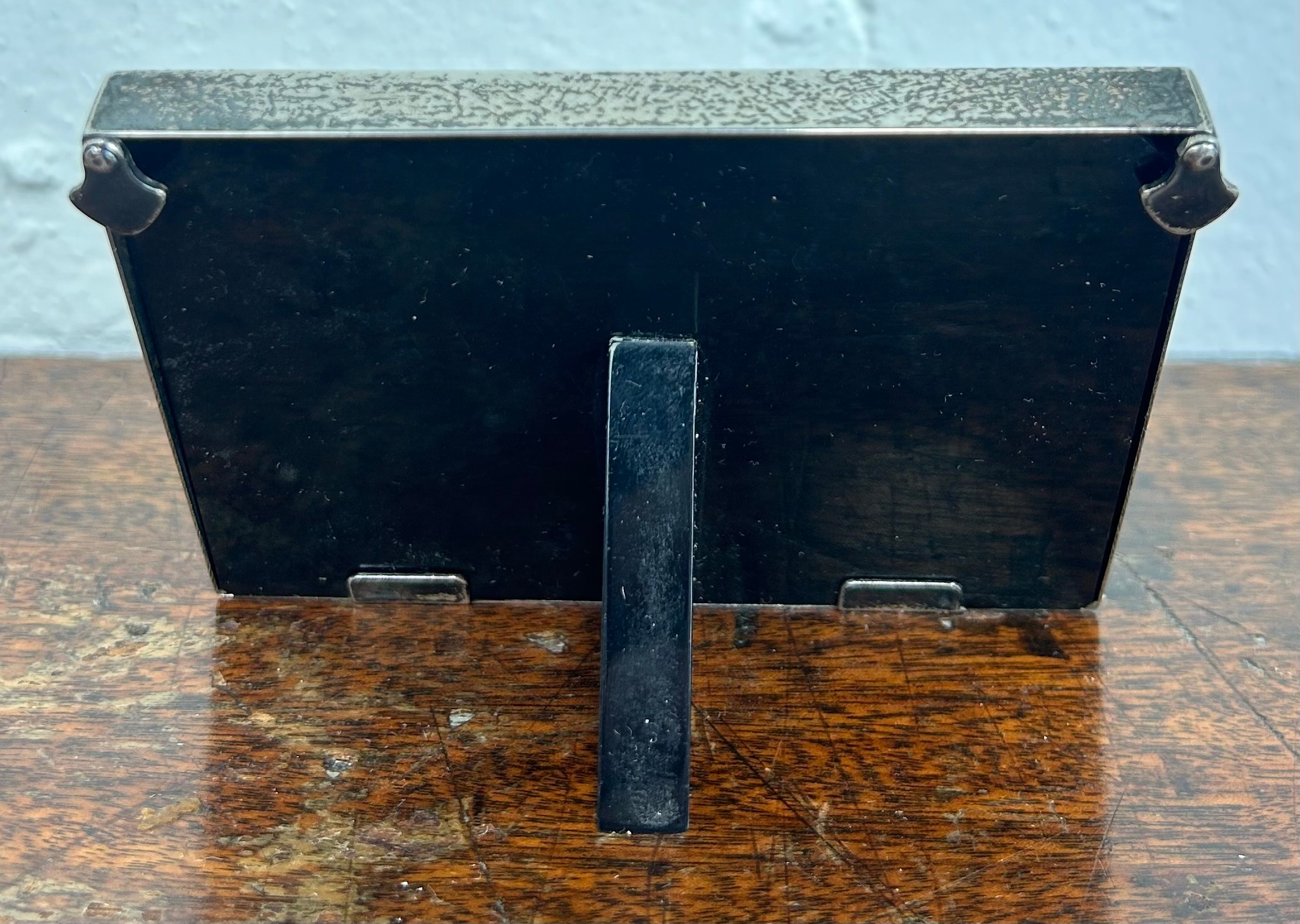 A TIFFANY AND CO SILVER PERPETUAL CALENDAR, 9.5cm x 7cm - Bild 2 aus 2