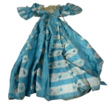 A 19TH CENTURY BLUE SILK COSTUME DRESS, 153cm L