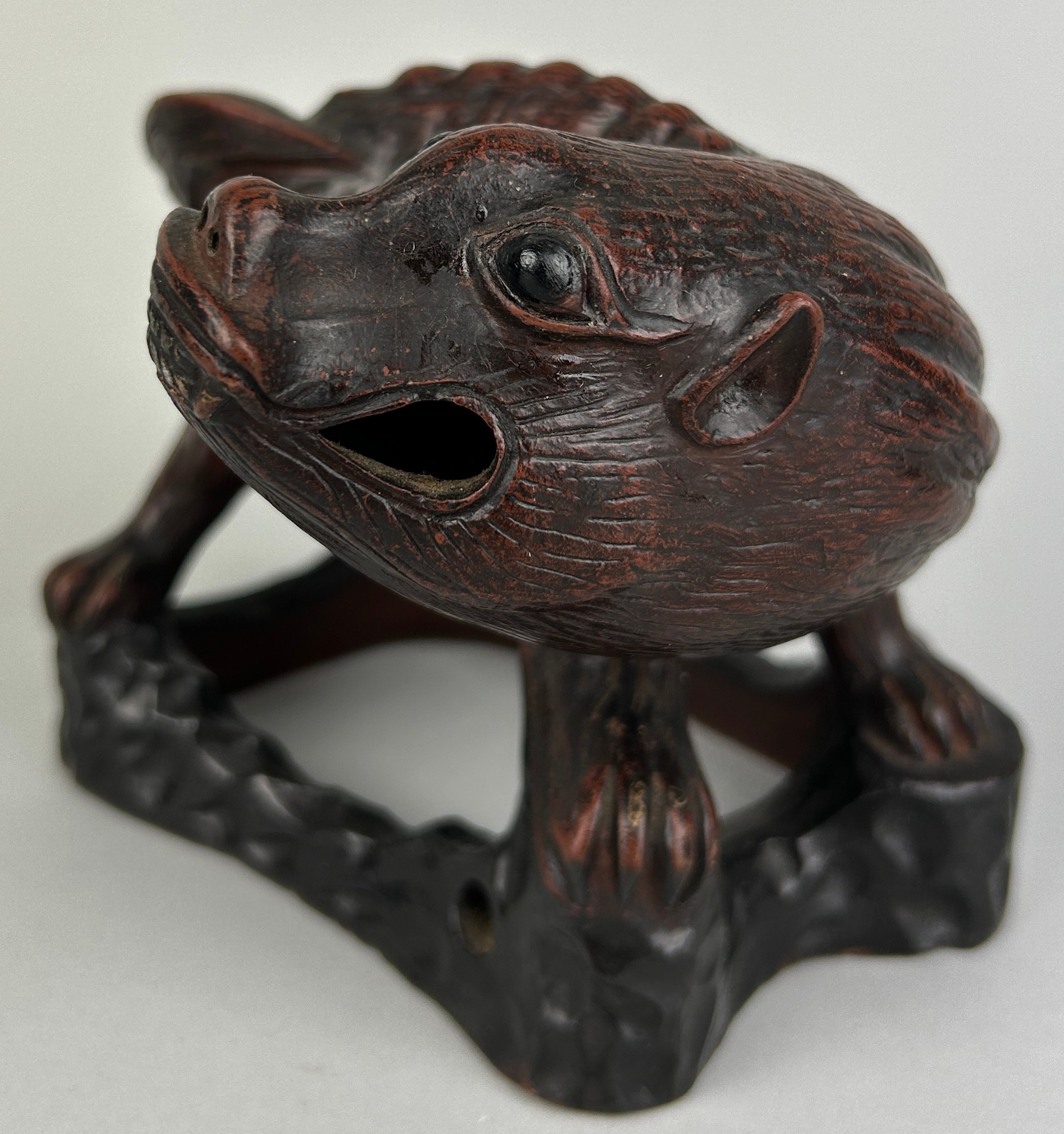 A CHINESE METAL FIGURE OF A LION, 13cm x 11cm - Image 2 of 4
