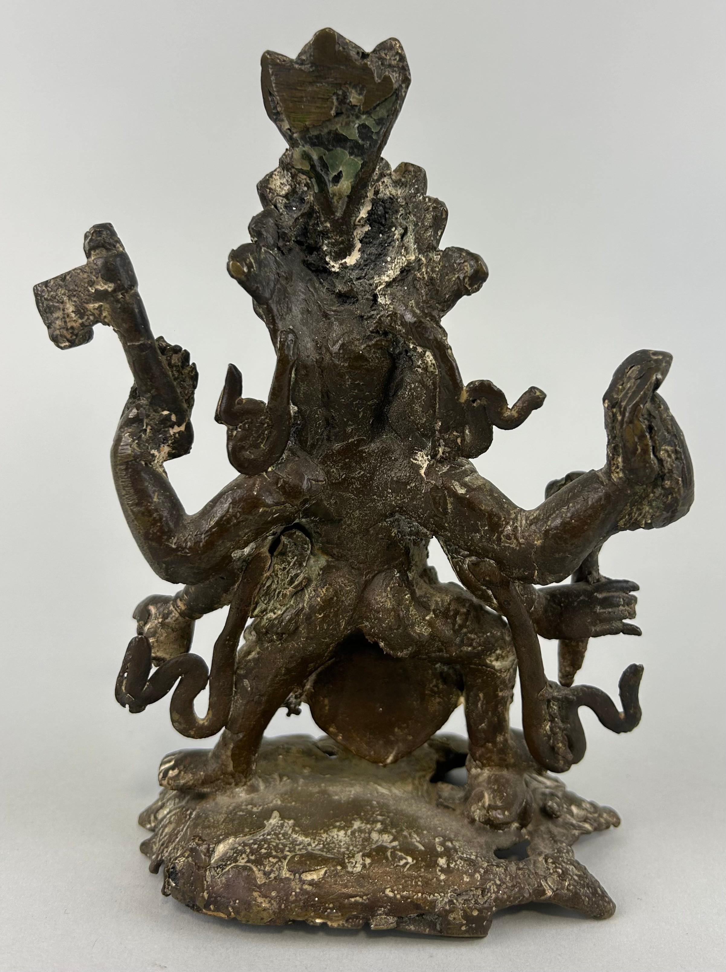 AN INDIAN BRONZE FIGURE OF GANESH PROBABLY 17TH OR 18TH CENTURY, 18cm x 11cm - Image 2 of 3