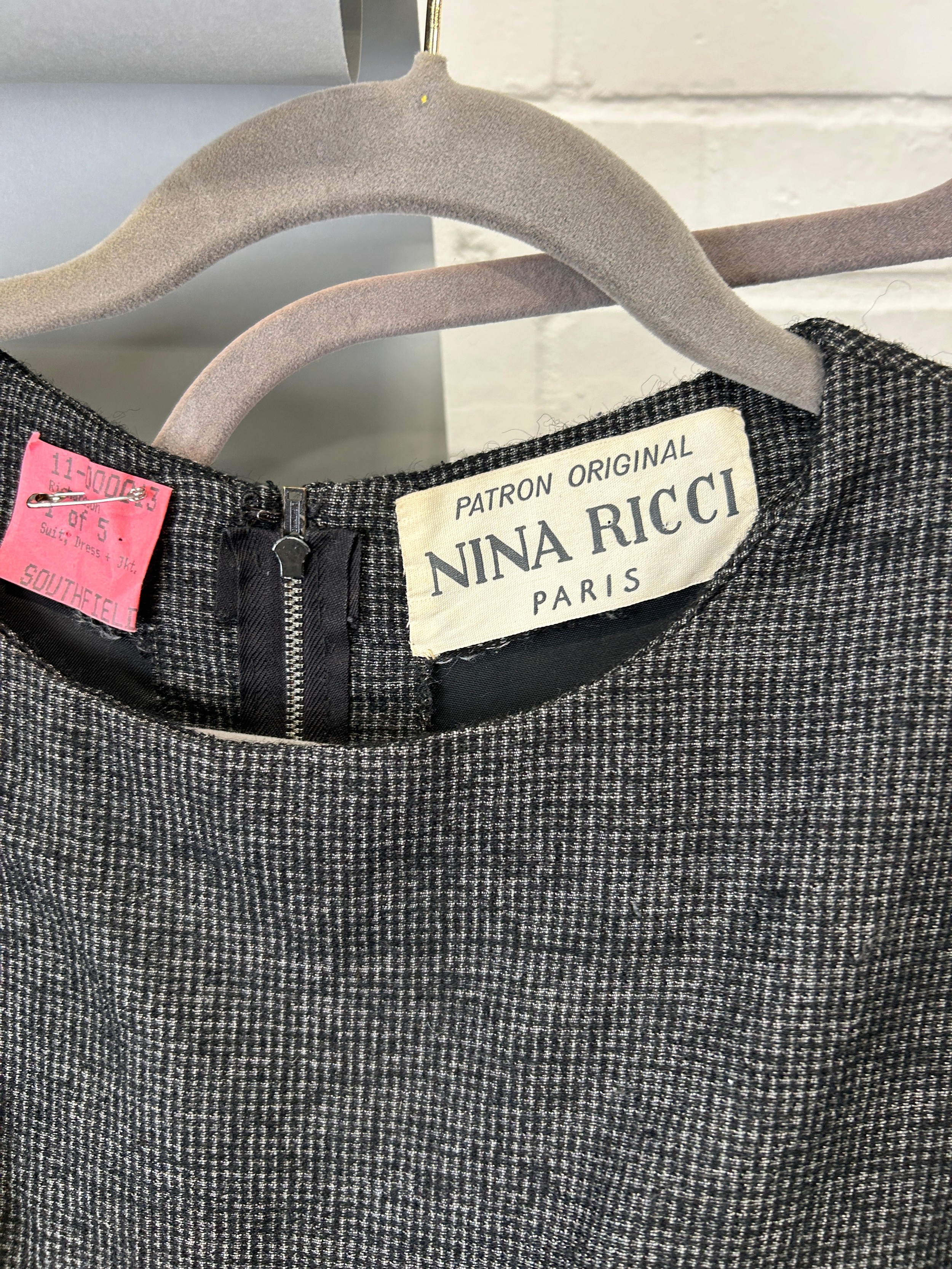 A COLLECTION OF DESIGNER DRESSES TO INCLUDE ARMANI, NINA RICCI - Image 2 of 6