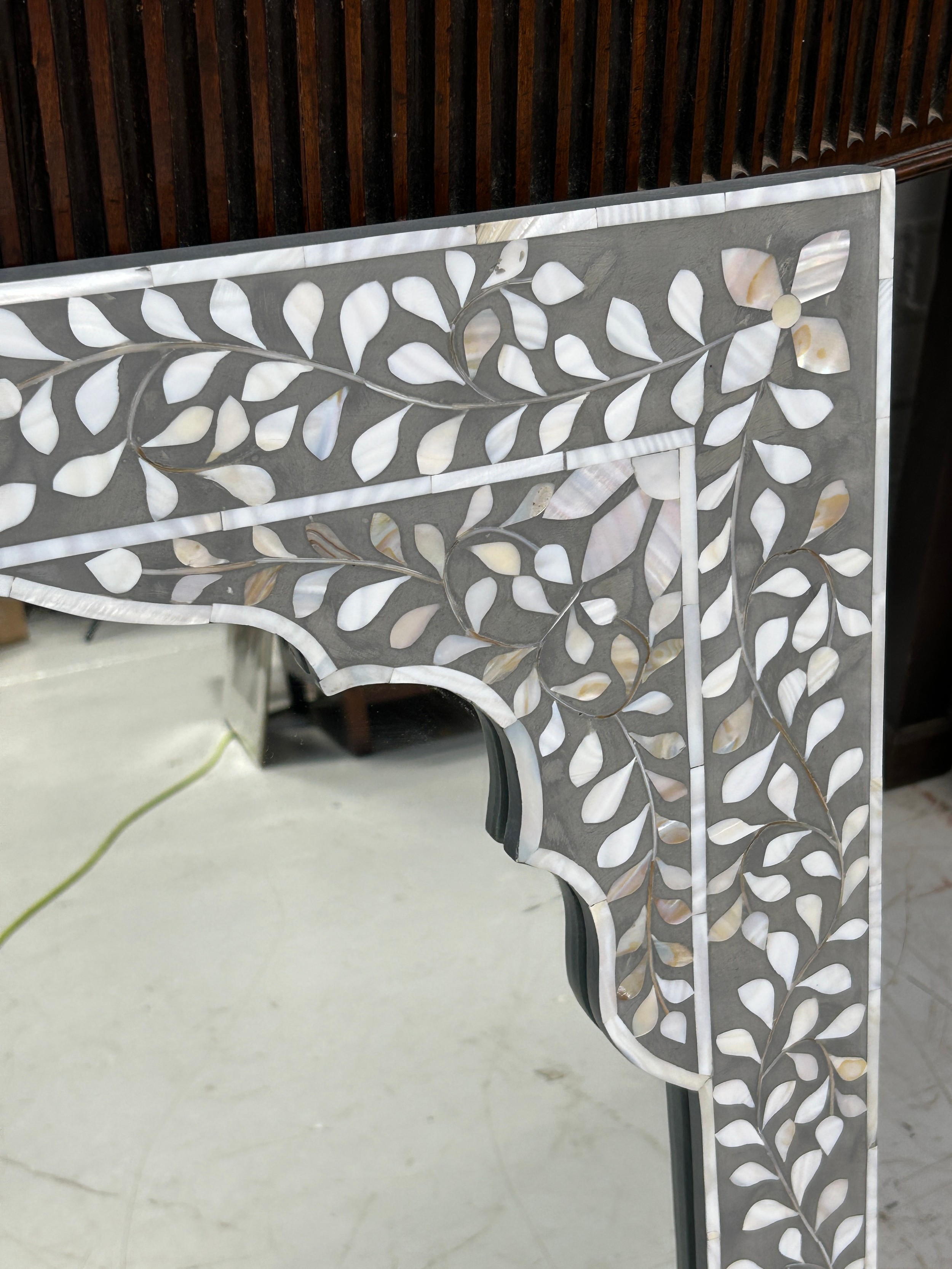 A MOORISH MOTHER OF PEARL INLAID WALL MIRROR, 76cm x 60cm - Image 3 of 3