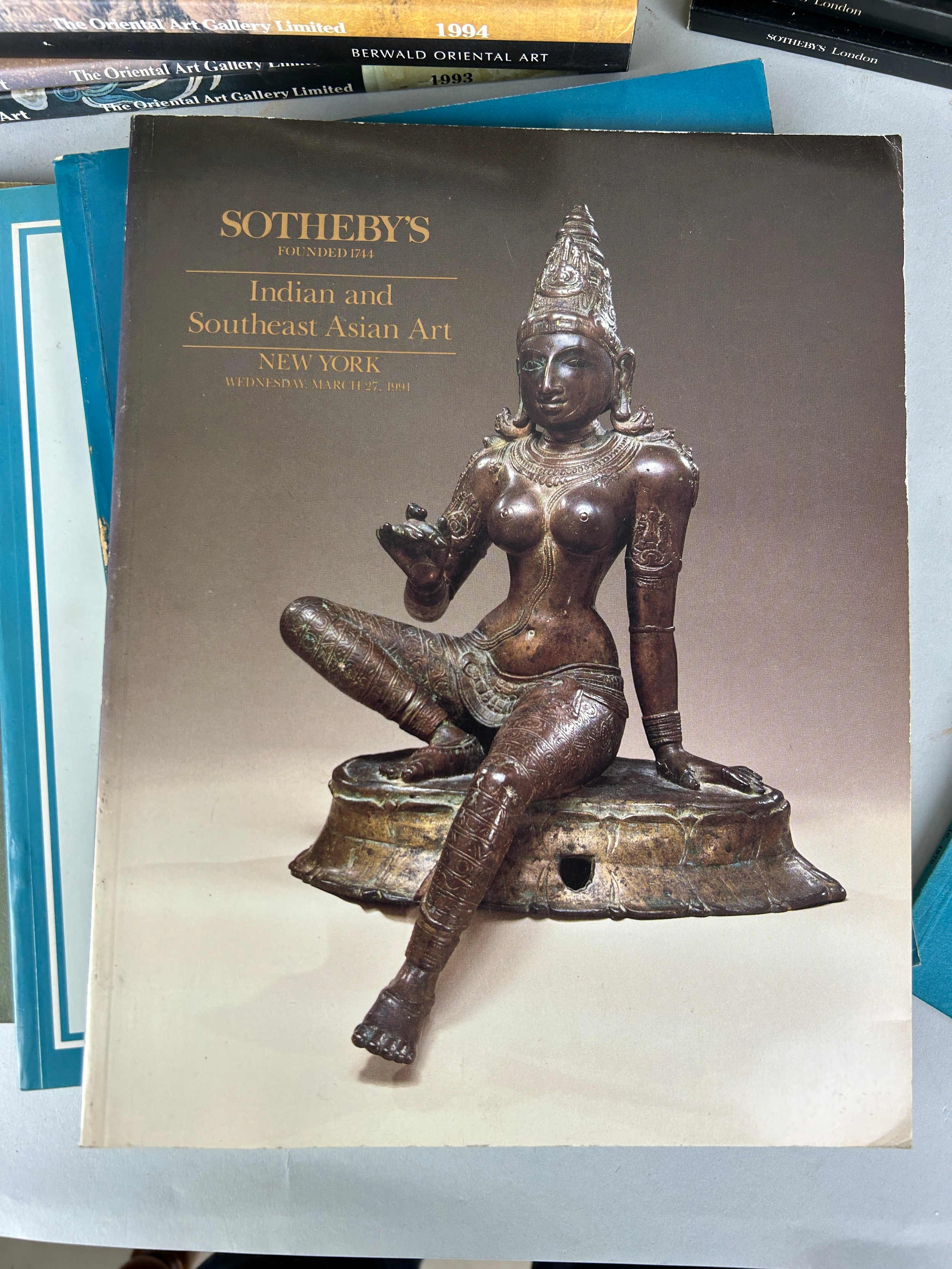 A LARGE COLLECTION OF ASIAN ART CATALOGUES FROM SOTHEBY'S, CHRISTIES, SPINK AND OTHER AUCTION HOUSES - Image 9 of 13