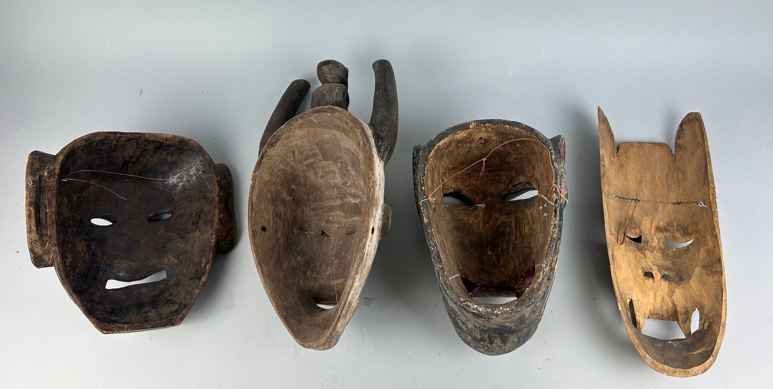 A GROUP OF FOUR AFRICAN TRIBAL MASKS (4), - Image 4 of 4