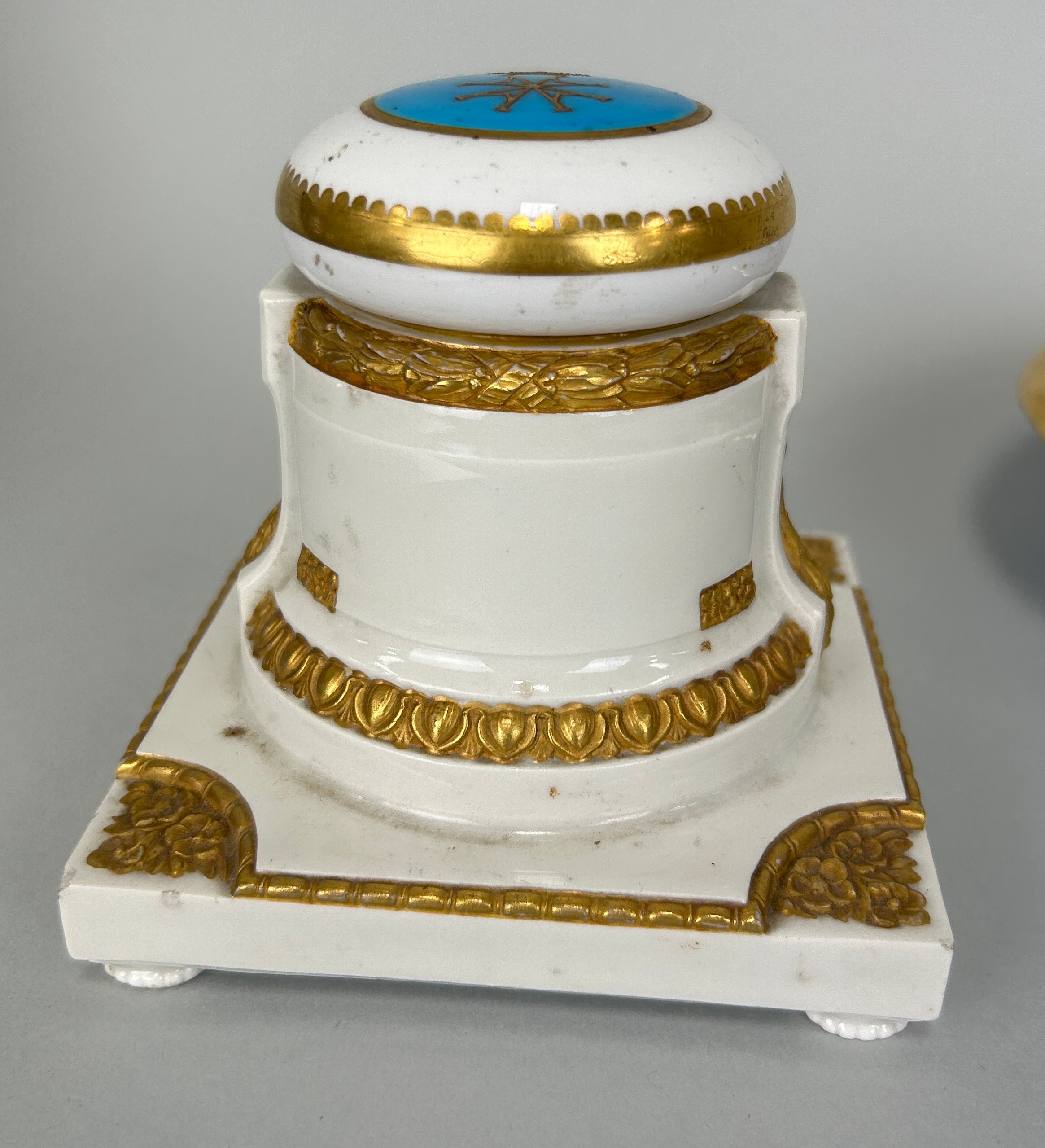 A KPM PORCELAIN AND GILT DESK INKWELL WITH ROYAL EMBLEM, Along with two Limoges dishes Inkwell - Image 3 of 4