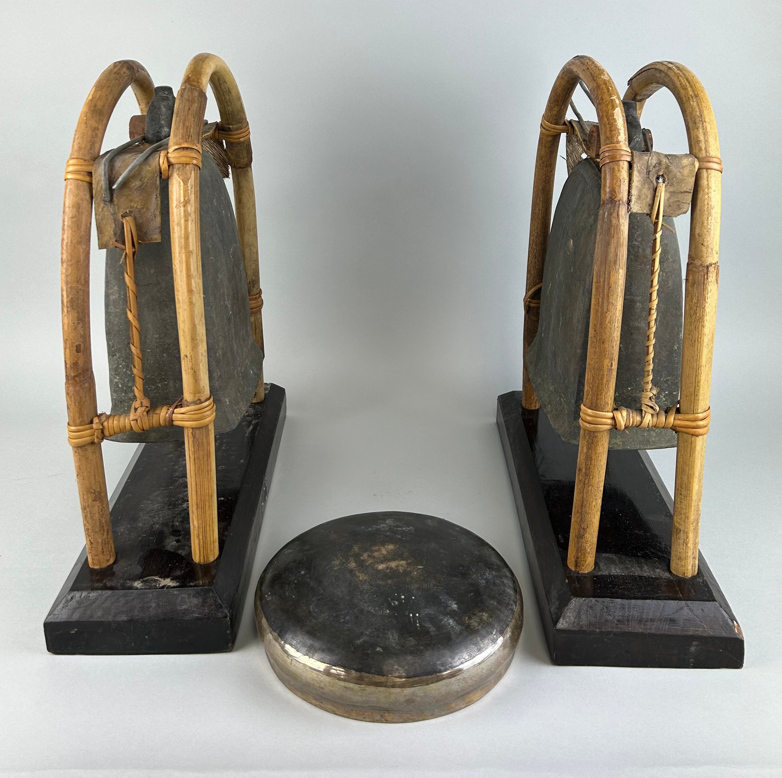 A PAIR OF BUDDHIST BRONZE ELEPHANT BELLS OR GONGS AND A SINGING BOWL (3), Each gong 43cm x 38cm - Image 5 of 5