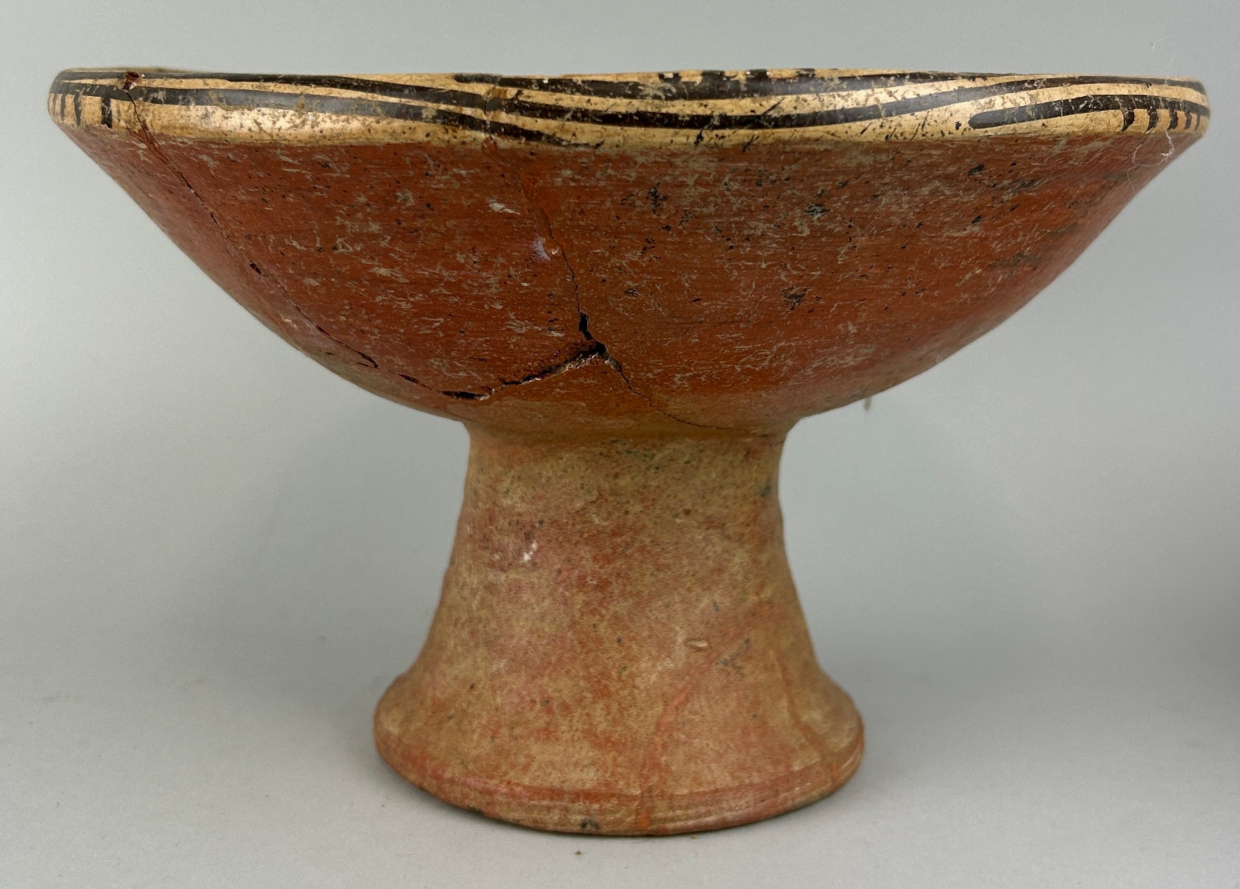 A PRE COLUMBIAN TERRACOTTA 'COCLE TAZZA' OR PEDESTAL BOWL, From Coclé Province, Panama. 26cm x - Image 4 of 5