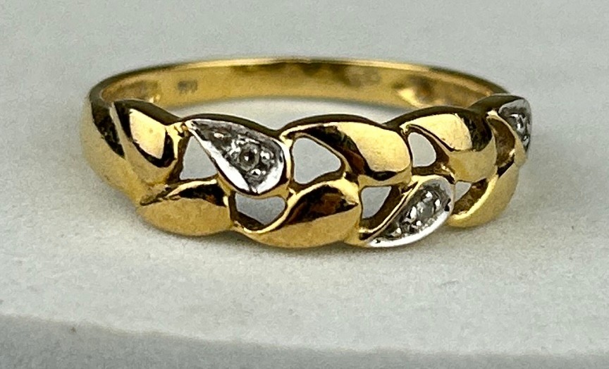 AN 18CT GOLD RING, Weight 2.3gms - Image 2 of 3