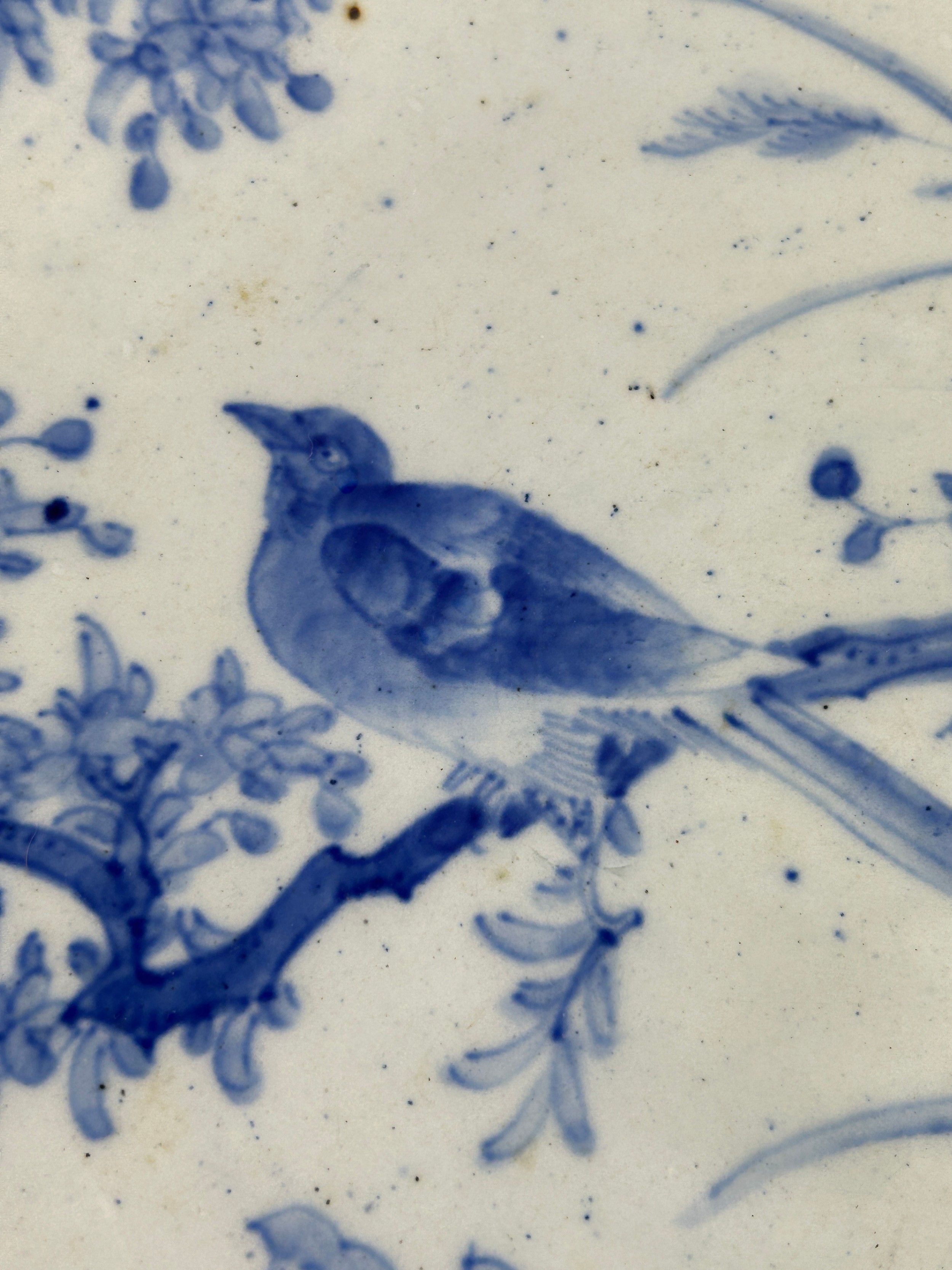 A LARGE JAPANESE BLUE AND WHITE PLATE DECORATED WITH BIRDS AND FOLIAGE, 42cm D - Image 2 of 4