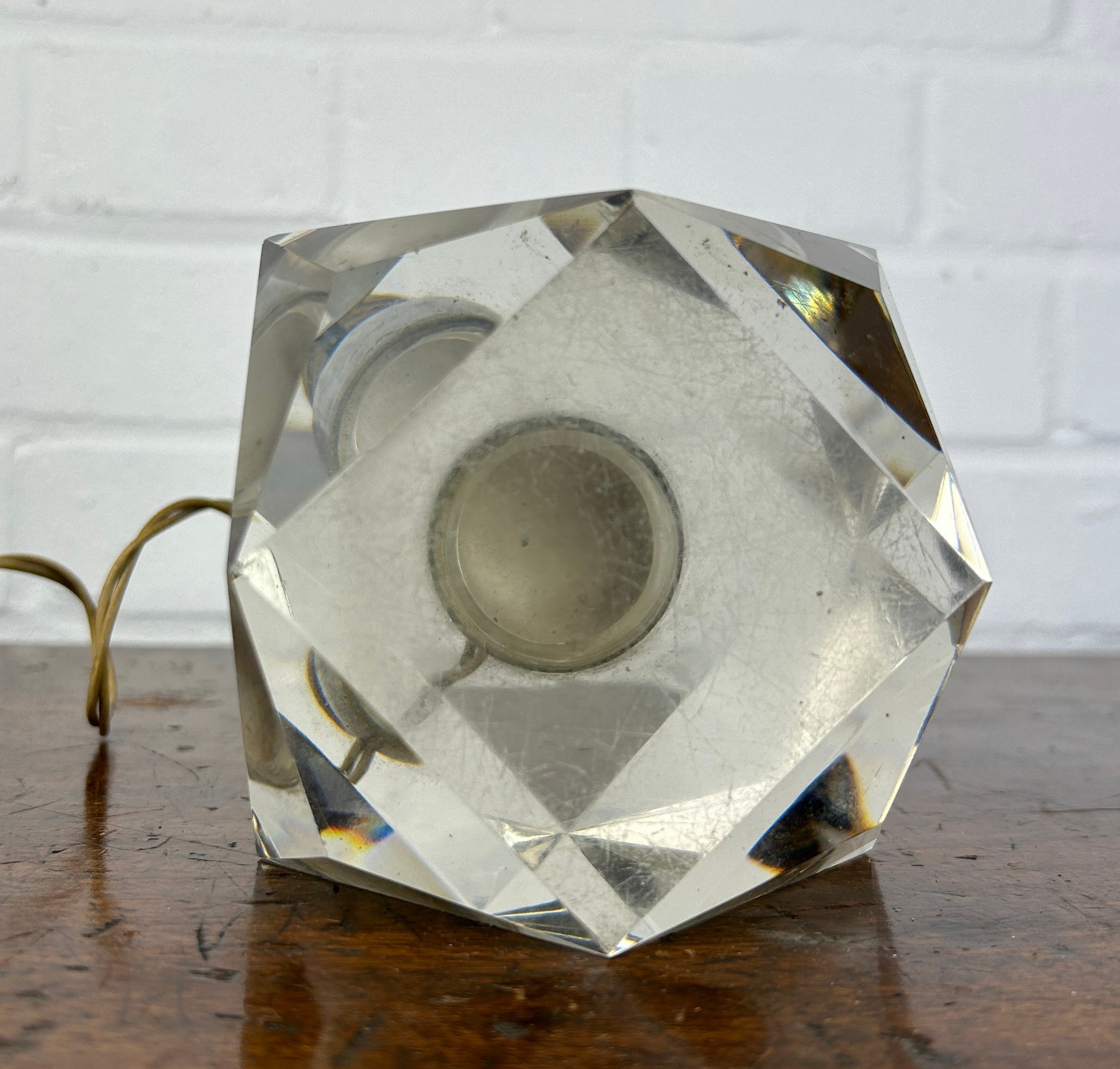 A HEAVY GLASS OR CRYSTAL TABLE LAMP POSSIBLY ART DECO, 18cm H - Image 4 of 4