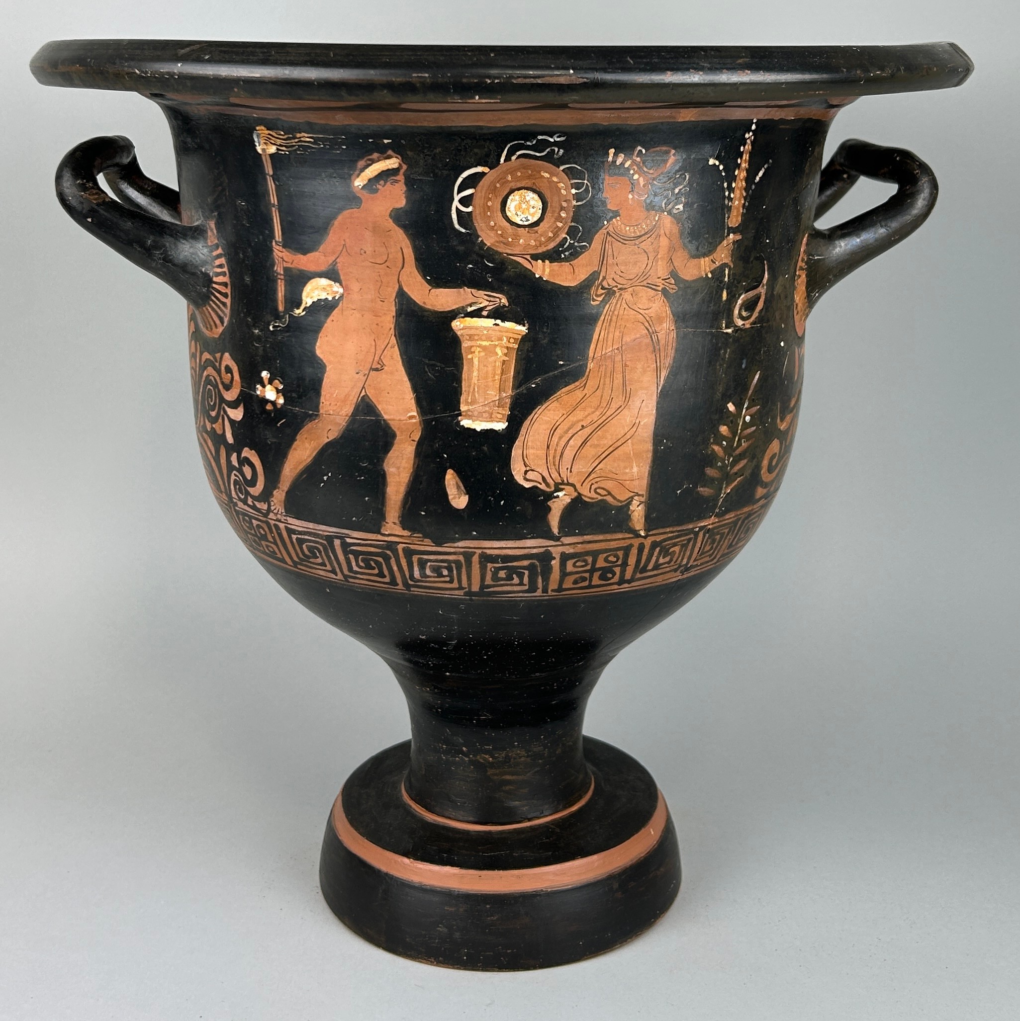 AN APULIAN POTTERY BELL KRATER ATTRIBUTED TO THE BARLETTA PAINTER CIRCA 4TH CENTURY BC, 37.8cm H x