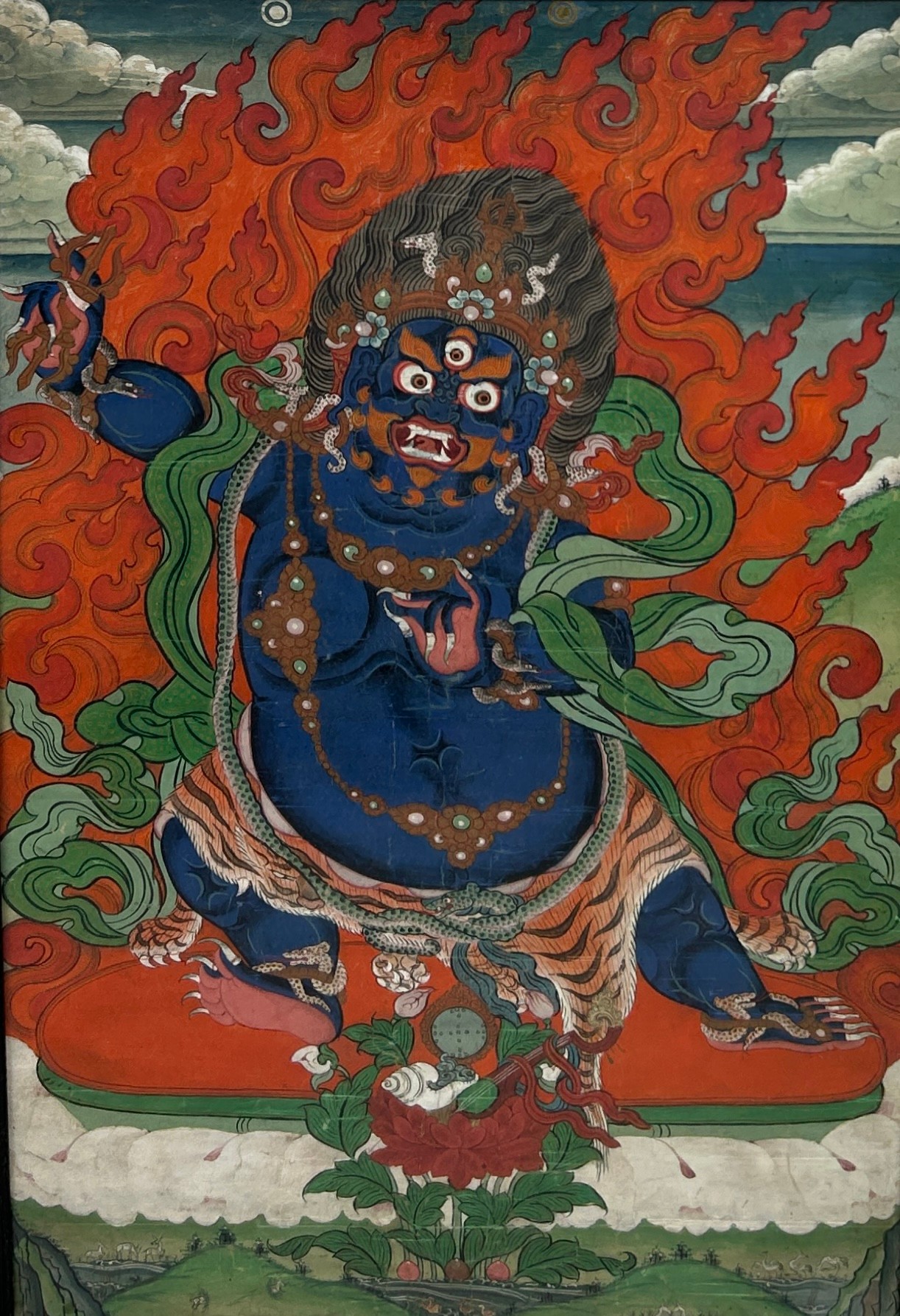 A CHINESE 19TH CENTURY THANGKA DEPICTING THE BODHSATTVA VAJRAPANI FROM TIBET, 60cm x 40cm - Image 2 of 10