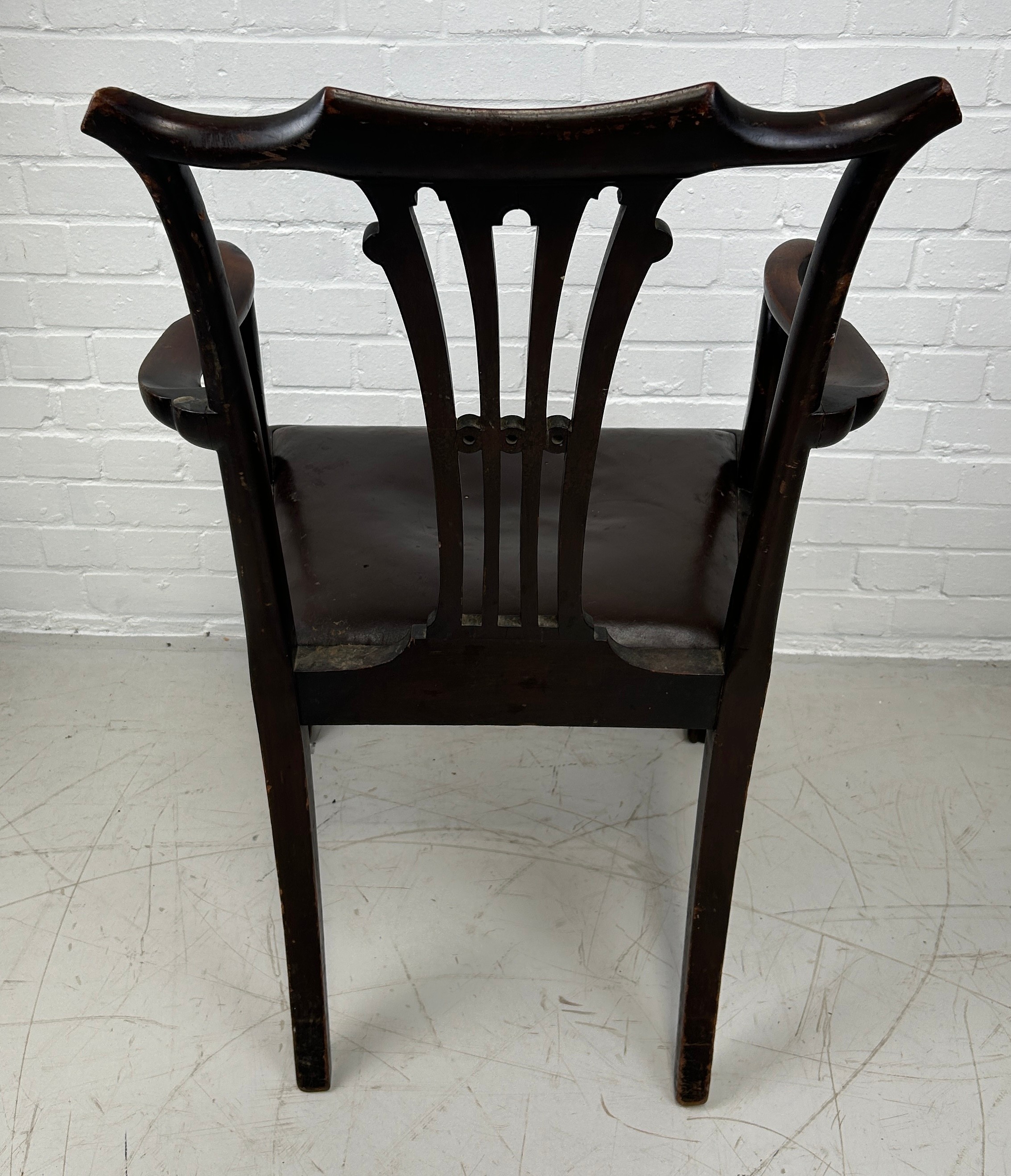 A CHIPPENDALE DESIGN DESK CHAIR WITH BROWN LEATHER SEAT AND CLAW AND BALL FEET, 96cm x 60cm x 46cm - Image 3 of 3