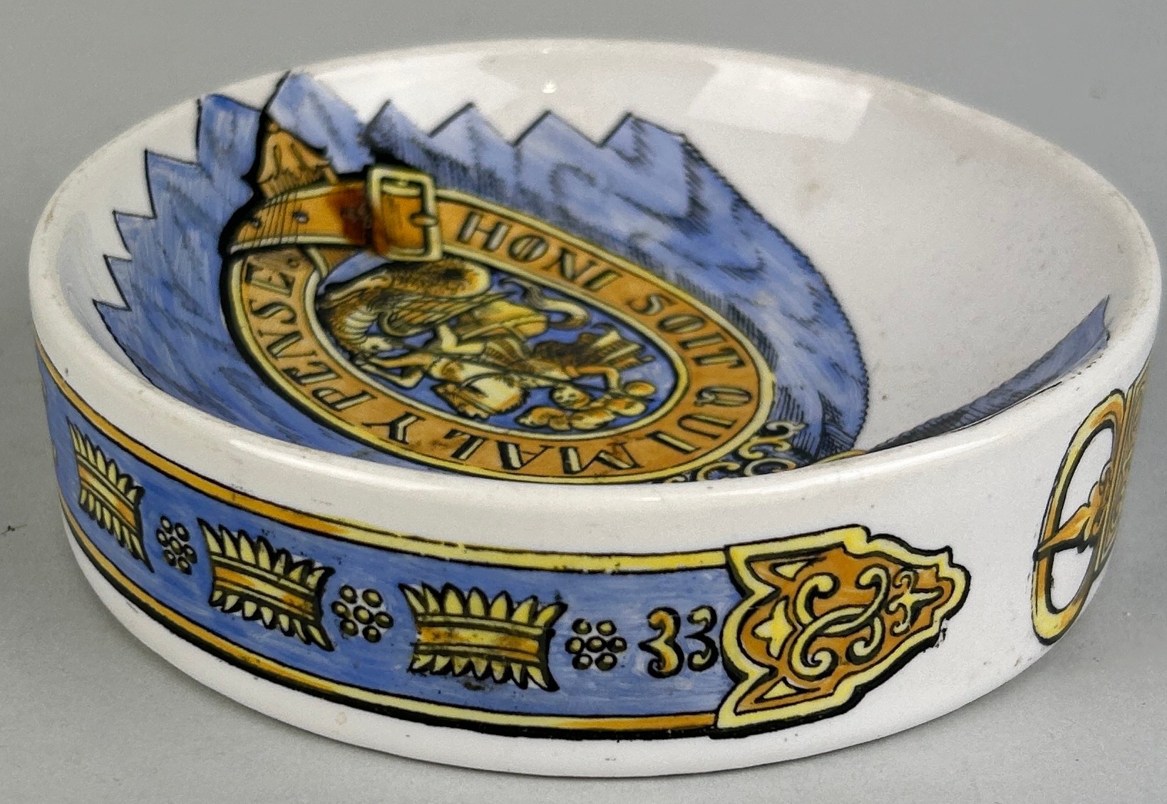 FORNASETTI MILANO: 'ORDER OF THE GARTER' ASHTRAY, Made in Italy. 13cm x 3cm - Image 3 of 4