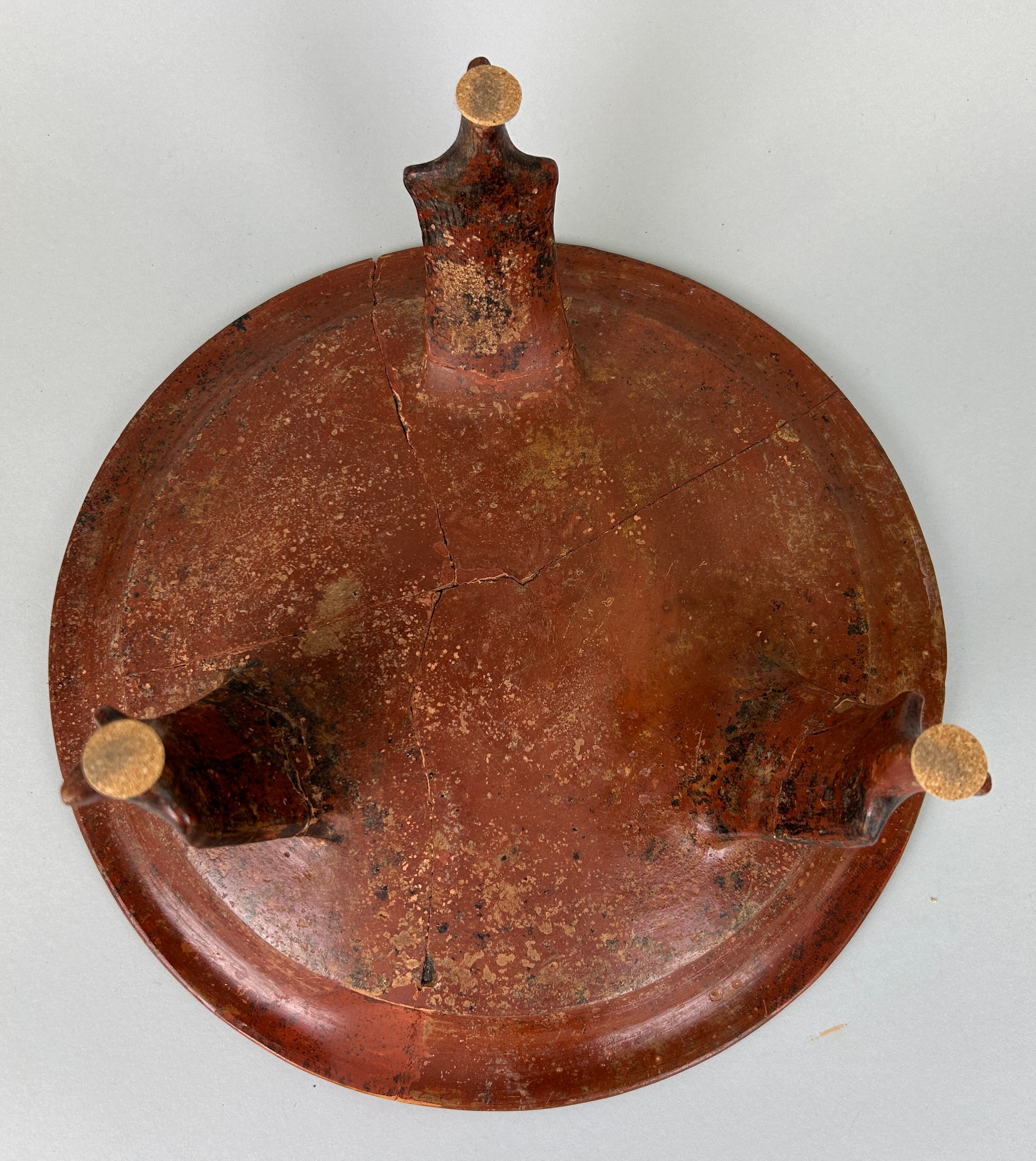 AN ETRUSCAN IMPASTO RED POLISHED TRIPOD DISH CIRCA 6TH CENTURY B.C. 34.3cm x 14.9cm Purchased at - Image 4 of 9