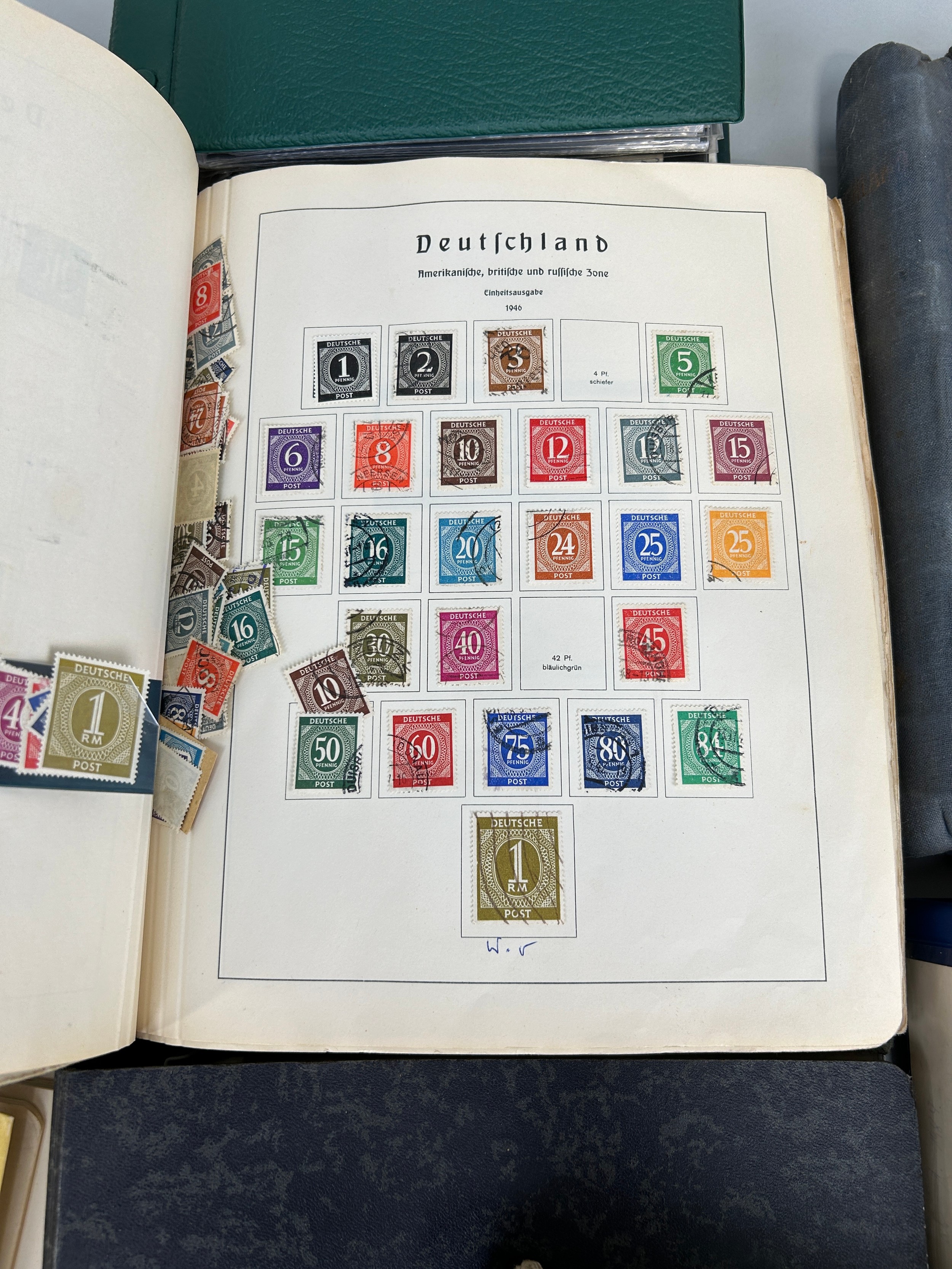 A COLLECTION OF DEUTSCHLAND STAMPS AND FIRST DAY COVERS HOUSED IN ALBUMS (QTY) - Image 2 of 9