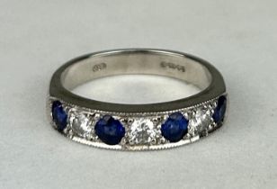 AN 18CT WHITE GOLD RING WITH WITH SAPPHIRES AND DIAMONDS, Weight: 5.52gms