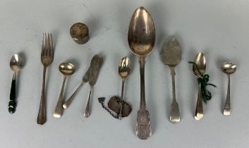 A COLLECTION OF MISCELLANEOUS SILVER ITEMS, Weight: 243gms