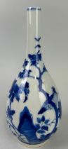 A 19TH CENTURY CHINESE BLUE AND WHITE SPILL VASE DECORATED WITH BIRDS AND FLOWERS, 25.5cm H