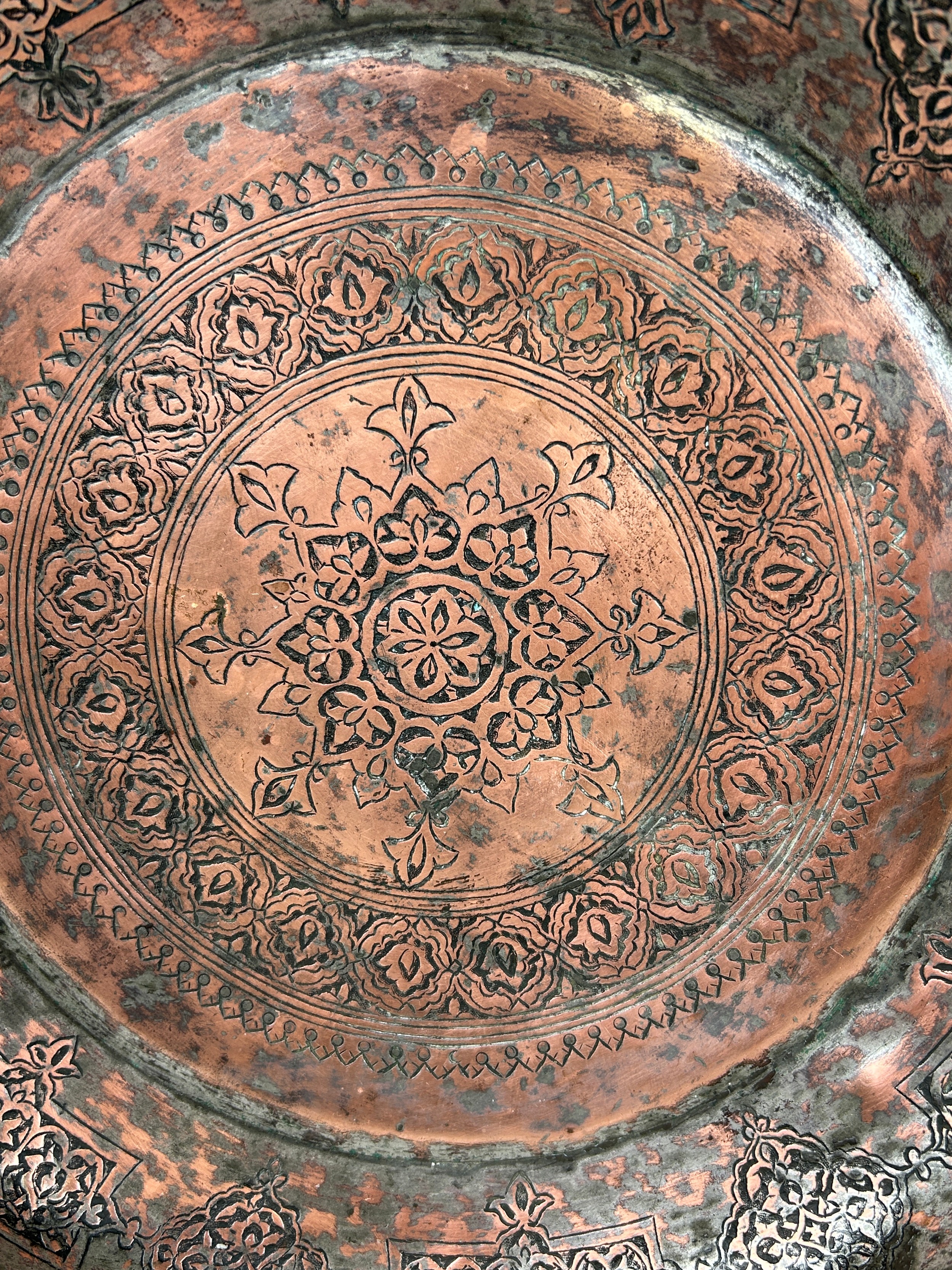 A SAFAVID PERSIAN ENGRAVED BOWL, Possibly 18th century. 34cm x 8cm - Image 3 of 3
