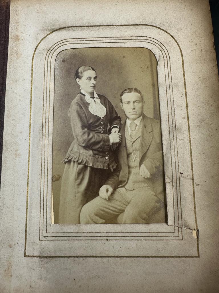 A red leather Victorian photograph album with contents - Image 7 of 8