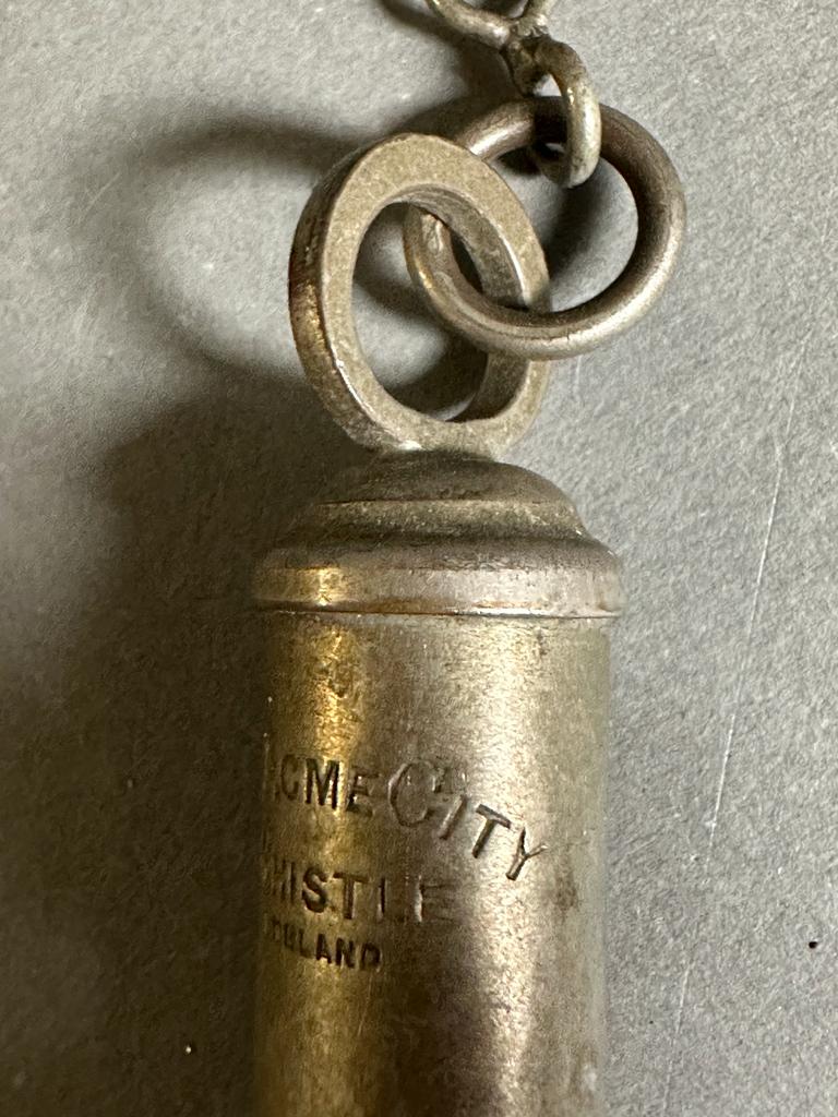 A vintage Acm city whistle on chain - Image 4 of 4