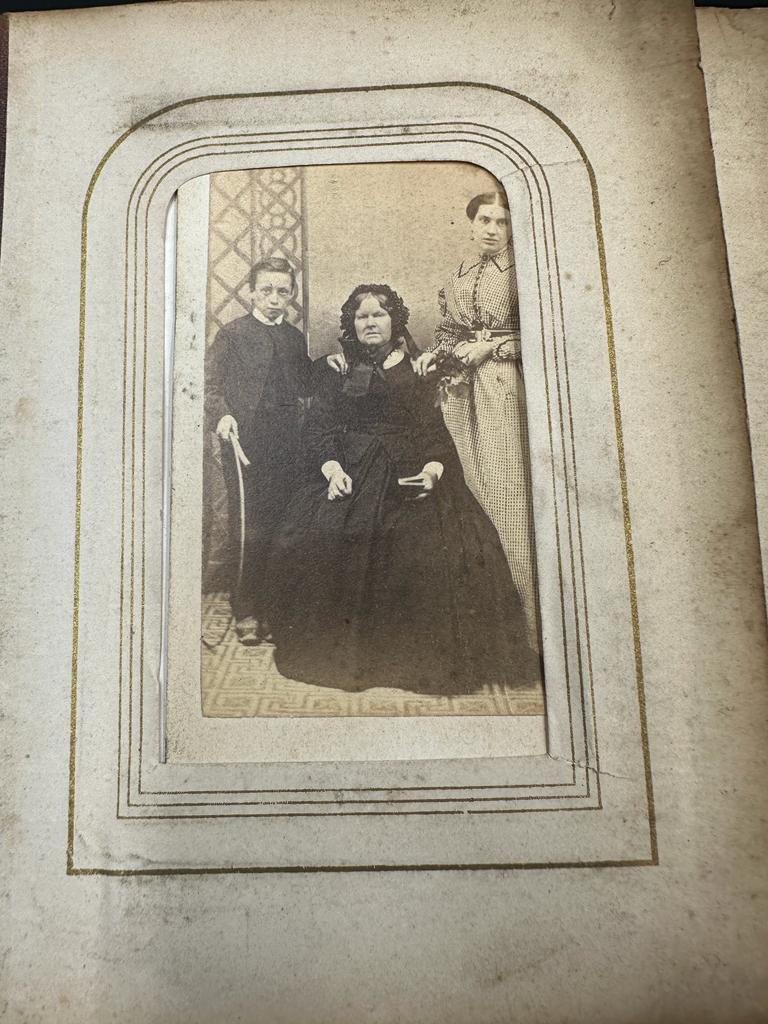 A red leather Victorian photograph album with contents - Image 5 of 8