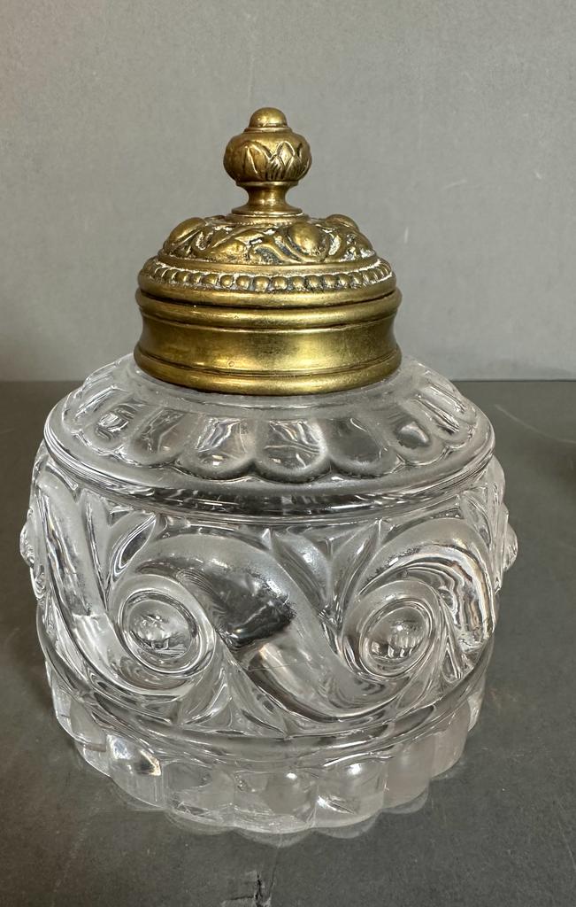 Two decorative ink wells, one with a brass lid and another with a white metal lid - Image 6 of 6