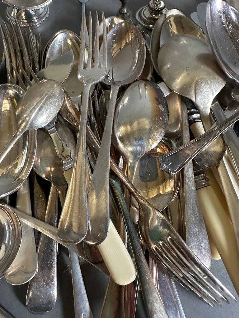 A volume of silverplated items along with flatware etc. - Image 3 of 9