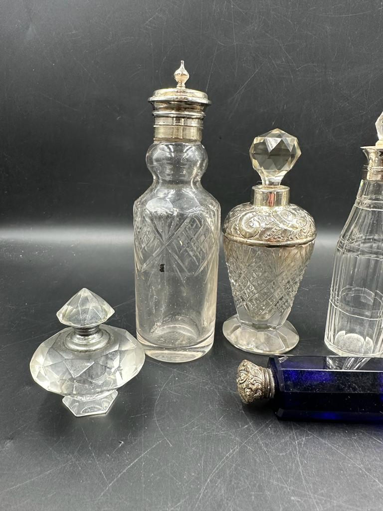 Six white metal and silver plate cut glass bottle to include perfume bottles and salt cellars - Image 5 of 10