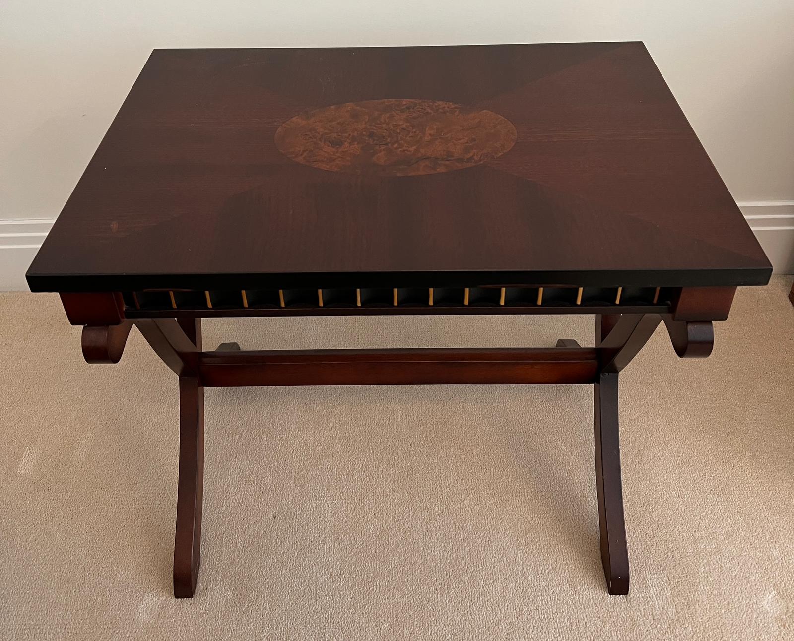 A reproduction side table on cross support legs (58cm x 42cm) - Image 2 of 5