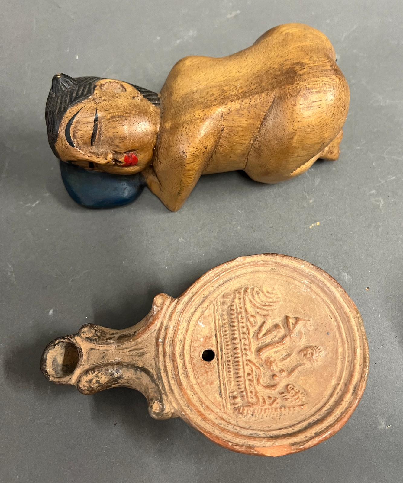 Terracotta lamp along with a Thai wooden statue - Image 2 of 2