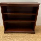 A reproduction mahogany open bookcase (95cm X 24cm)