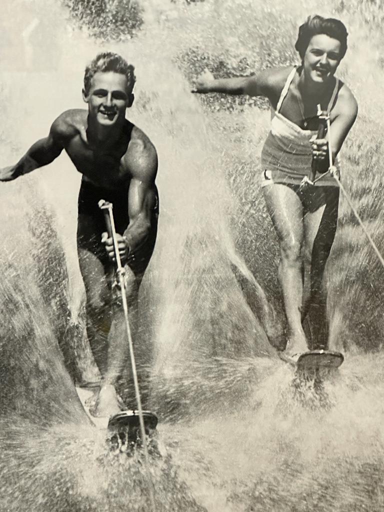 A framed black and white photograph of a 1950's water skiing party 69x49 - Image 5 of 5