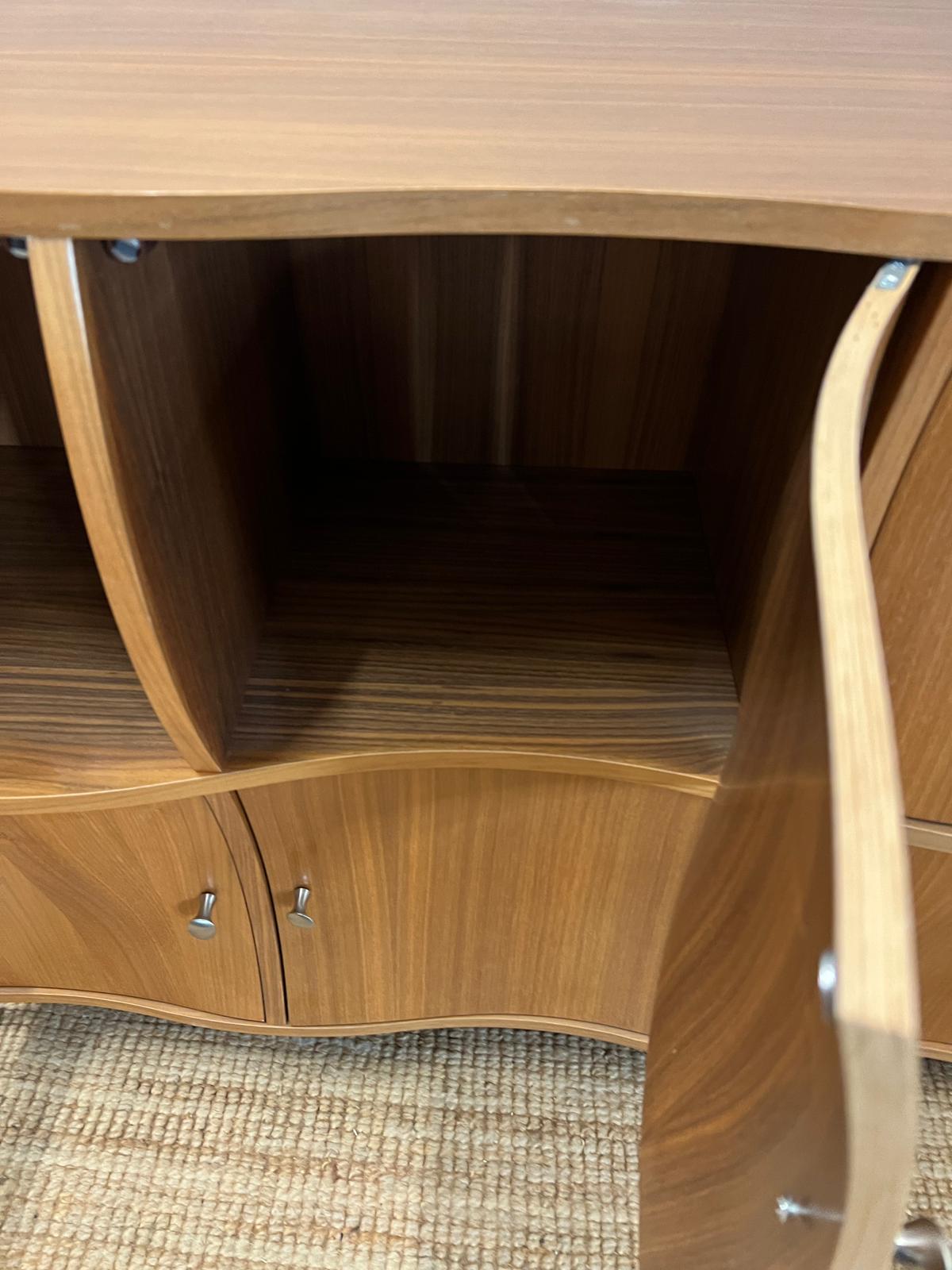 A contemporary wave front sideboard with eight compartments (H83cm W142cm D38cm) - Image 3 of 3