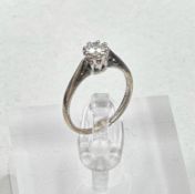 A 9ct white gold and diamond ring, size H